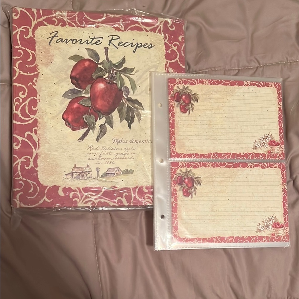 NWT Charming Recipe Binder with Extra Pages/Cards